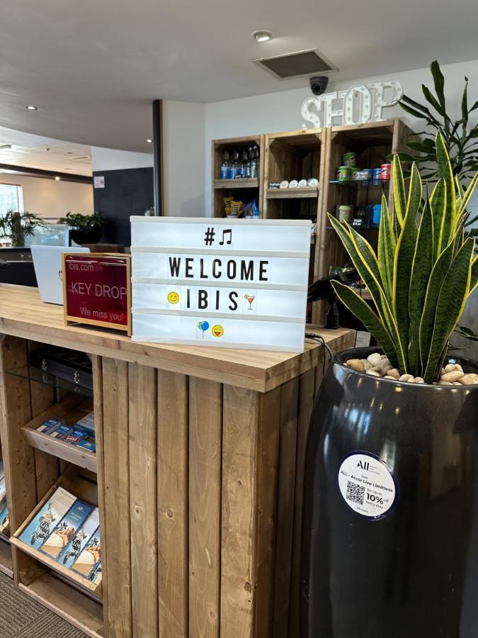 Ibis Wellingborough Hotel Exterior foto