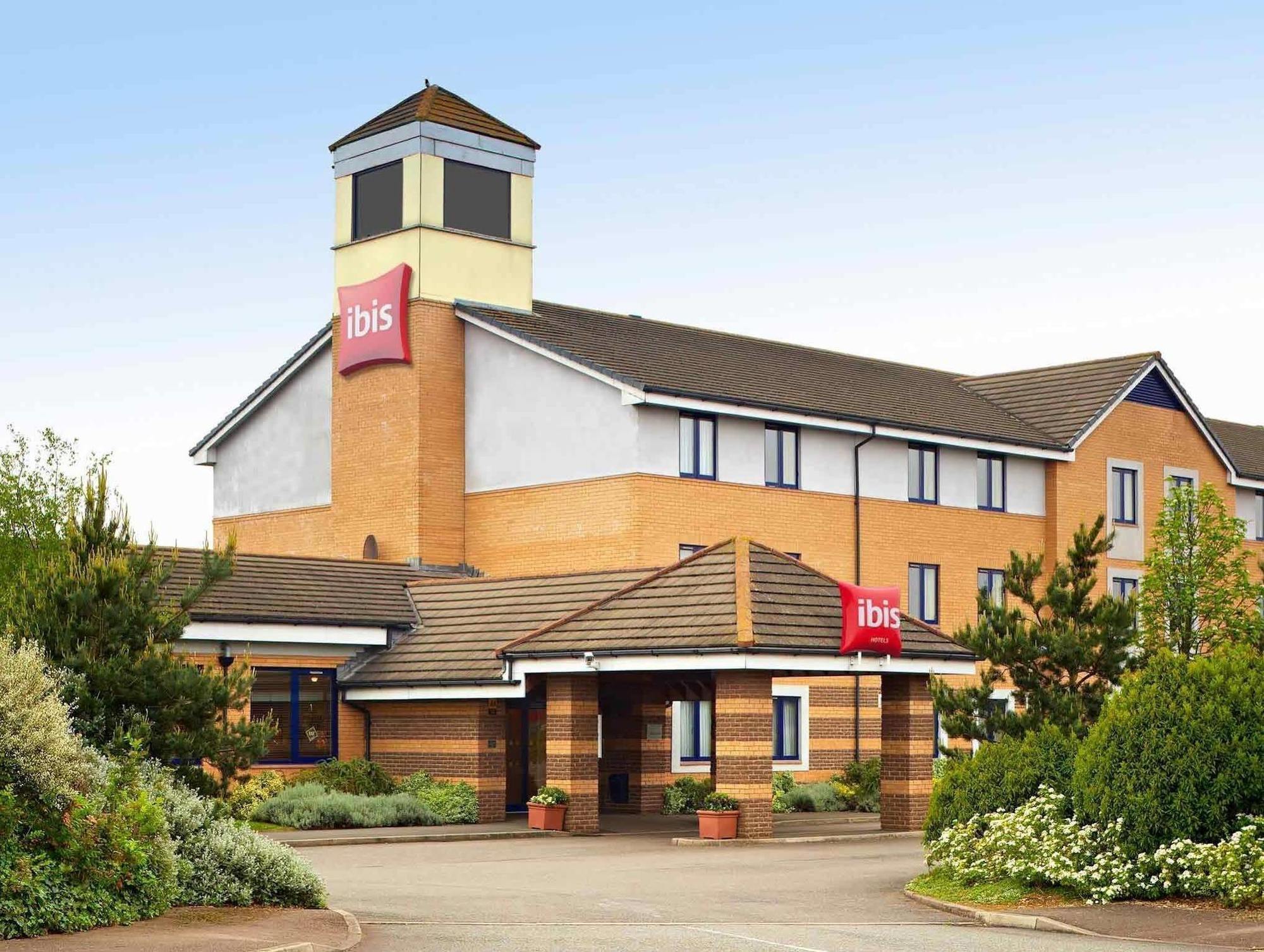 Ibis Wellingborough Hotel Exterior foto